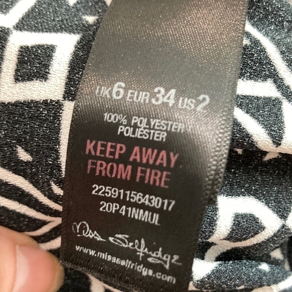 MISS Selfridge black and white Sleeveless jumpsuit - Picture 16 of 17